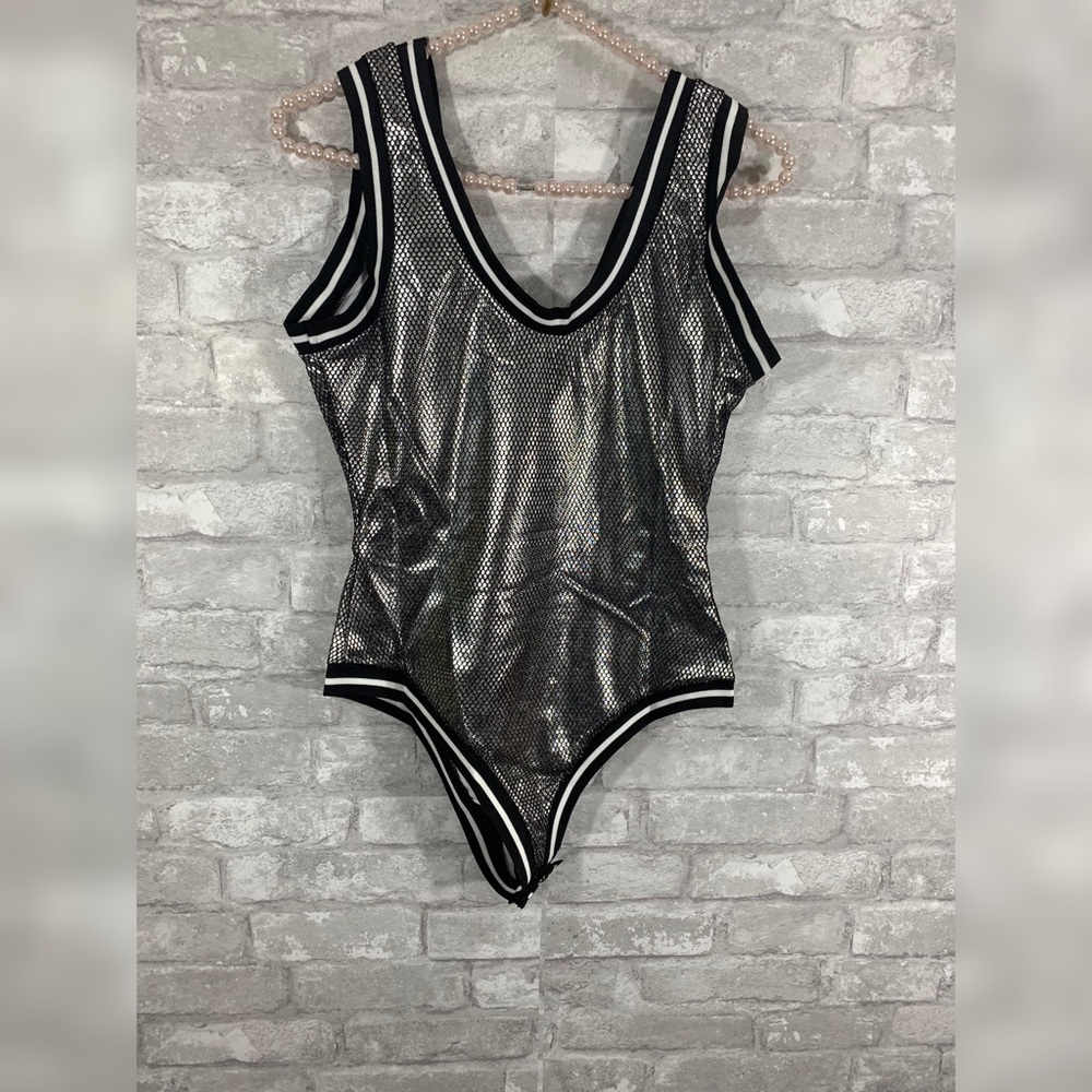 Metallic Sequin Bodysuit - Picture 2 of 3